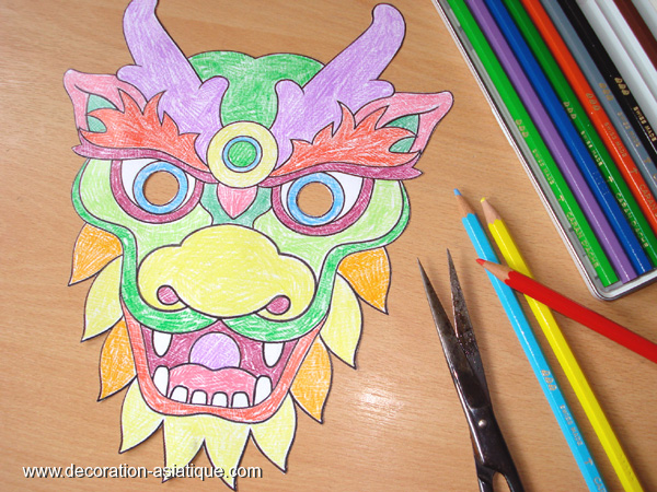 Masque de dragon à colorier